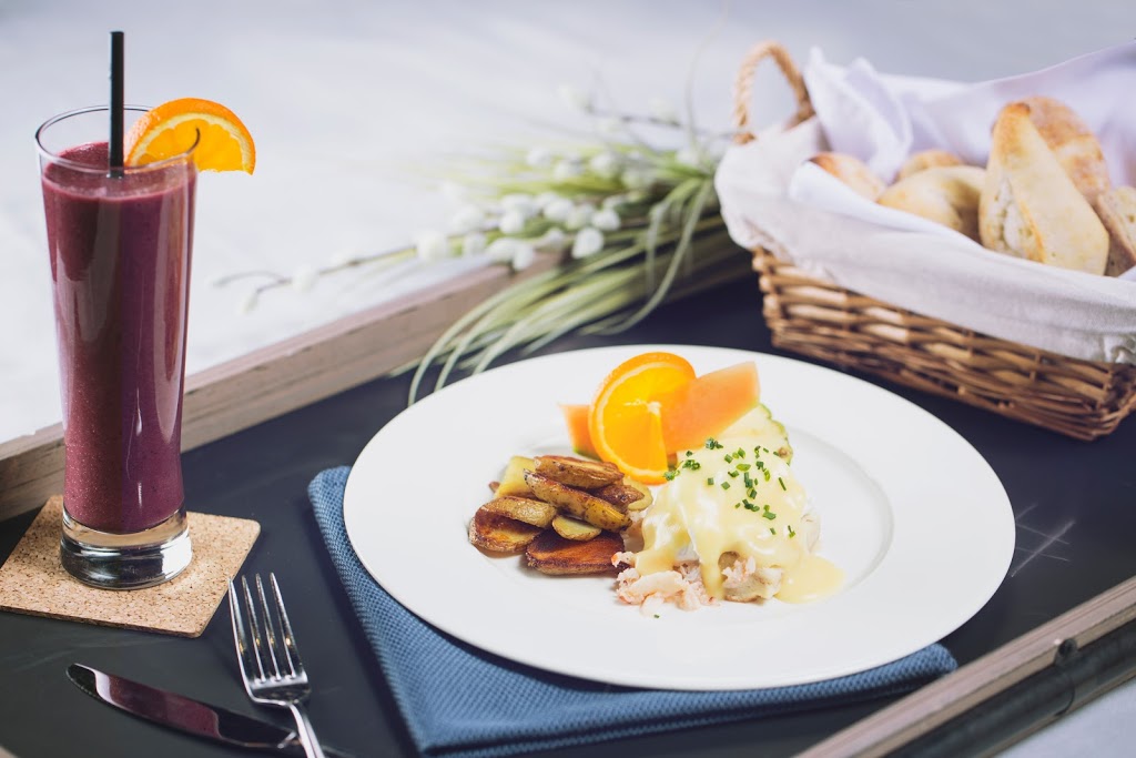 Resto-Bar Le Commandant | 1688 Route de lAéroport, Québec, QC G2G 0K1, Canada | Phone: (418) 204-2145