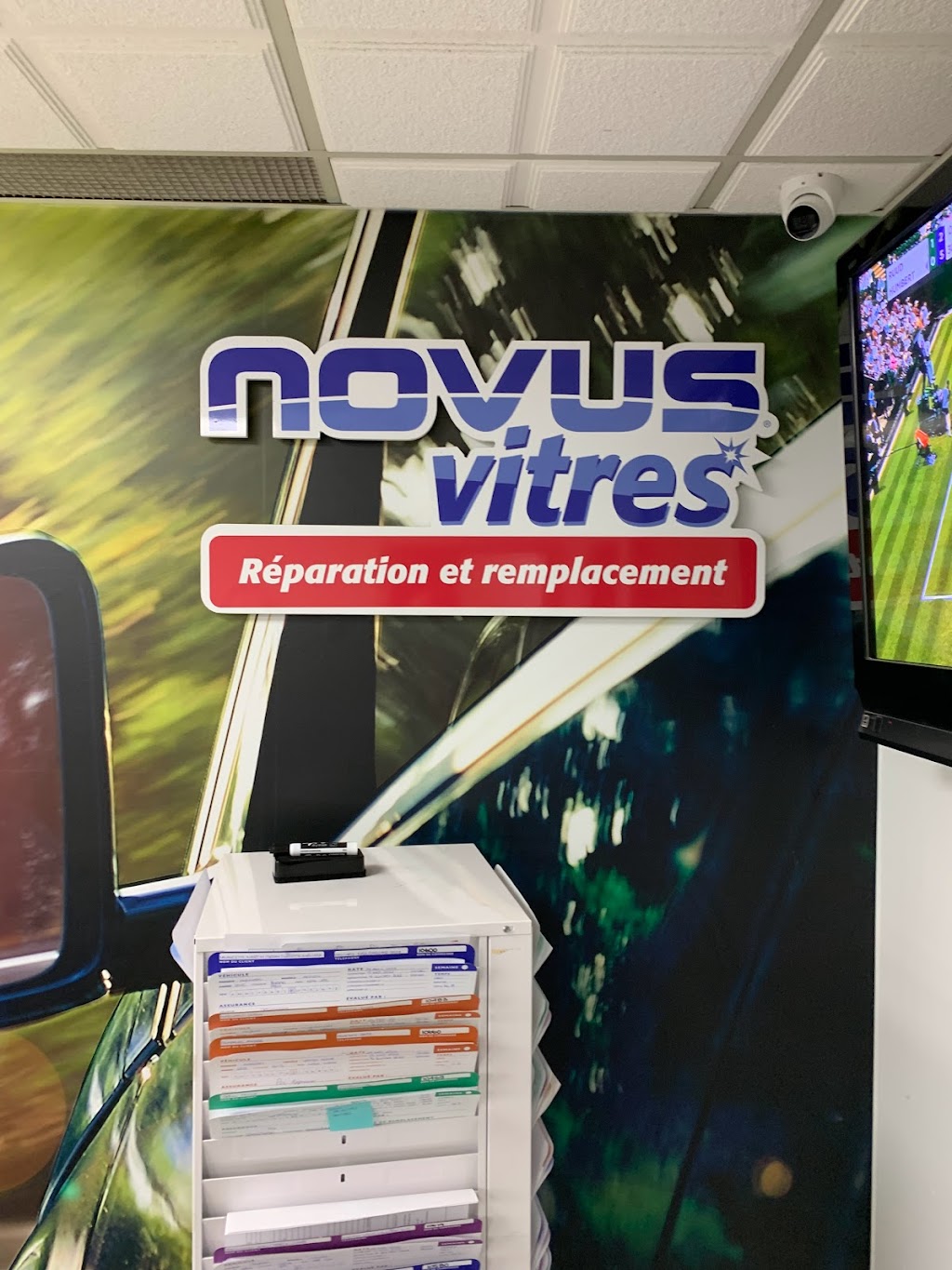 NOVUS GLASS | 780 Rue Bombardier, Mascouche, QC J7K 1X9, Canada | Phone: (450) 325-2229