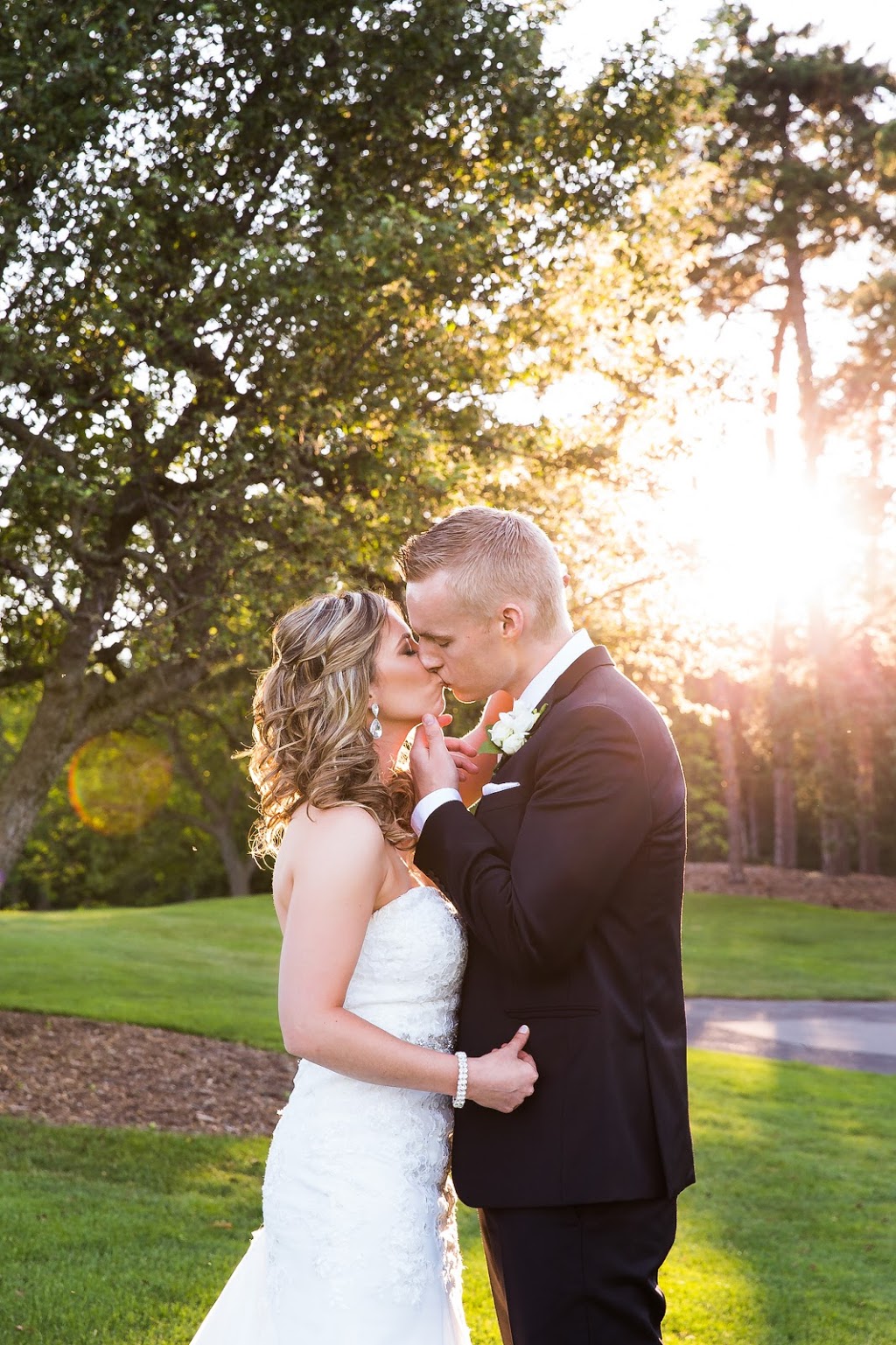 Karen Benwell Photography | 32 Aberdeen Rd S, Cambridge, ON N1S 2X4, Canada | Phone: (226) 748-9899