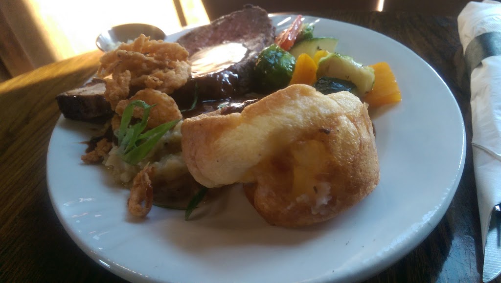 Kingswood Pub | 9371 No 5 Rd, Richmond, BC V7A 4E1, Canada | Phone: (604) 272-3742