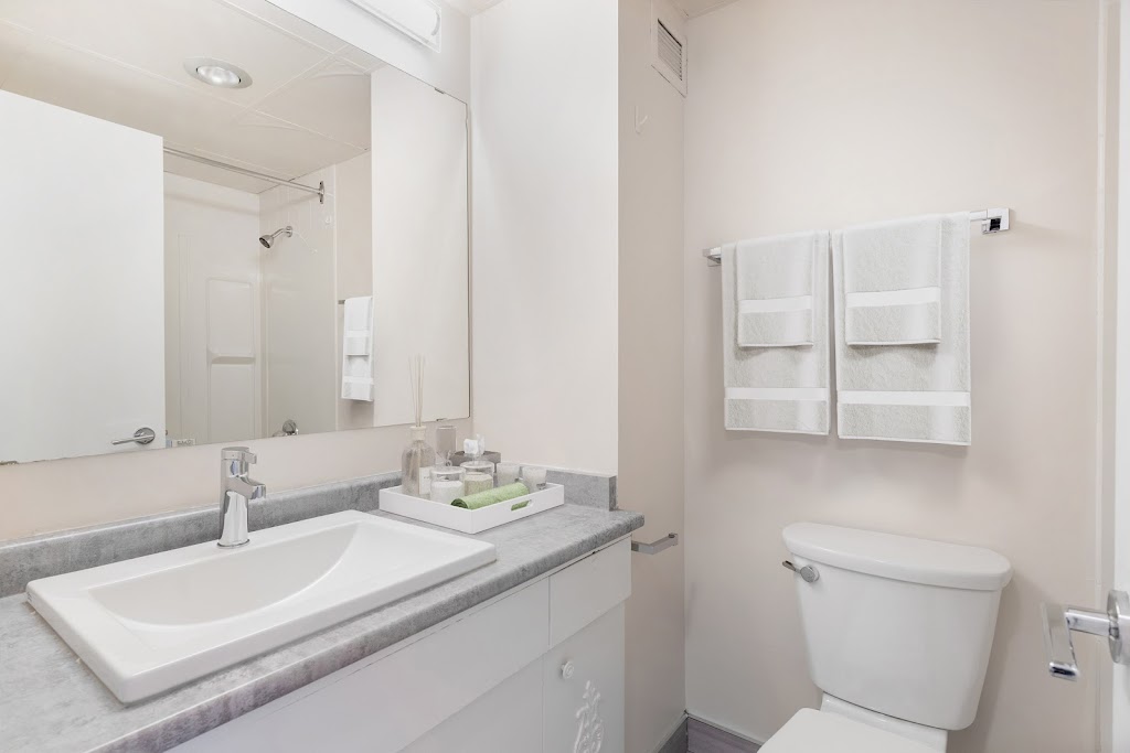 Lord Byron Towers & Townhouses | 1 Royal Rd NW, Edmonton, AB T6J 2E8, Canada | Phone: (780) 414-6217