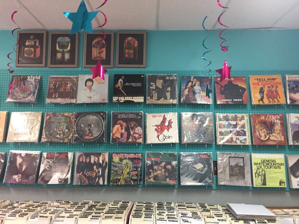 Stardust Records | 124 Ottawa St N, Hamilton, ON L8H 3Z1, Canada | Phone: (905) 545-4011