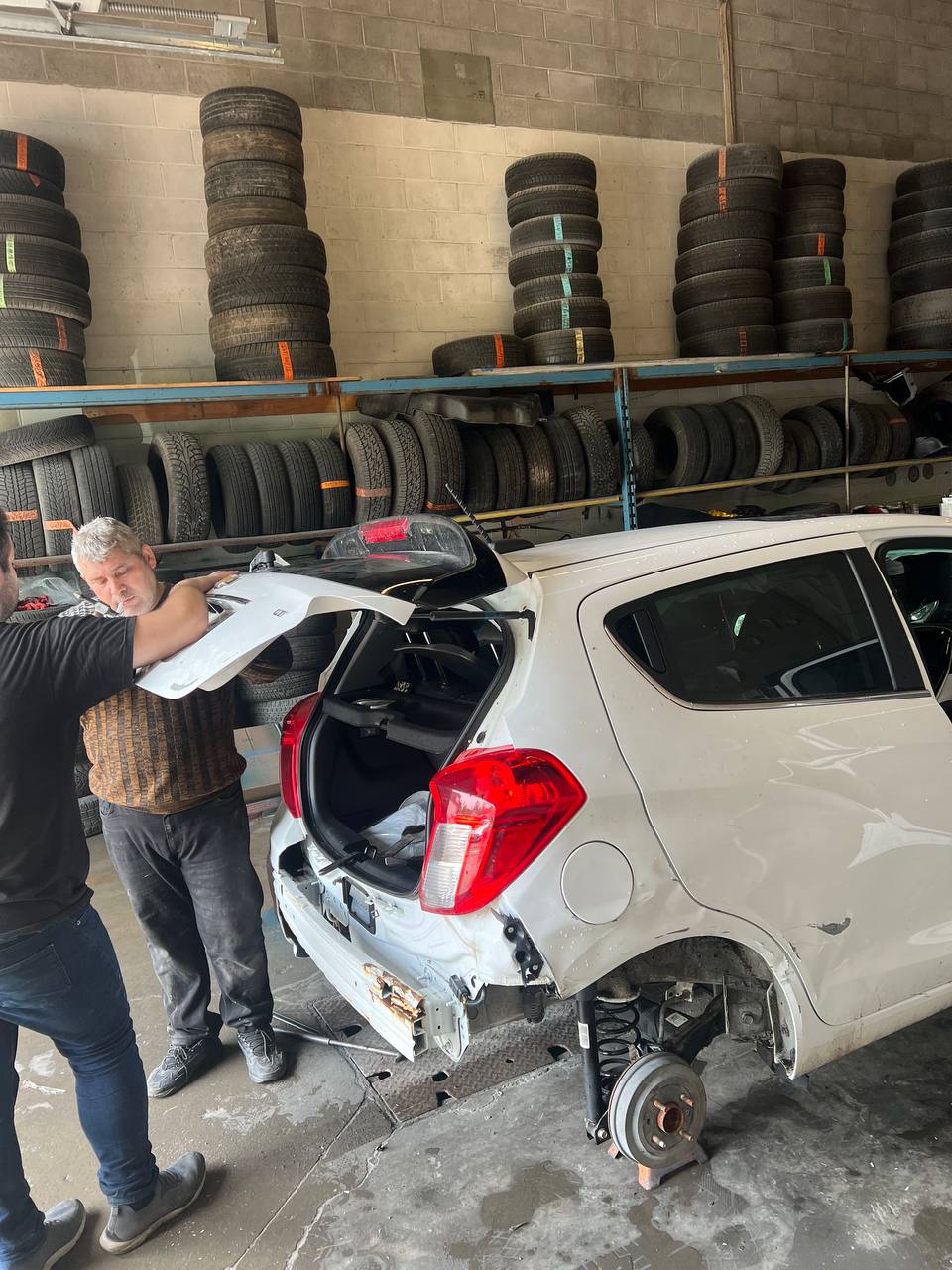 Nakkar Auto Services | 2489 Del Zotto Ave unit 1, Gloucester, ON K1T 3V6, Canada | Phone: (613) 612-6813