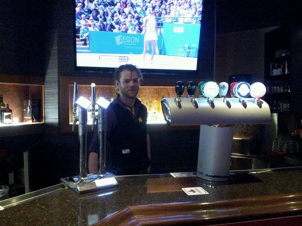 Hat Tricks Sports Bar and Grill | 3740 Portage Ave, Winnipeg, MB R3K 1A1, Canada | Phone: (204) 837-5831