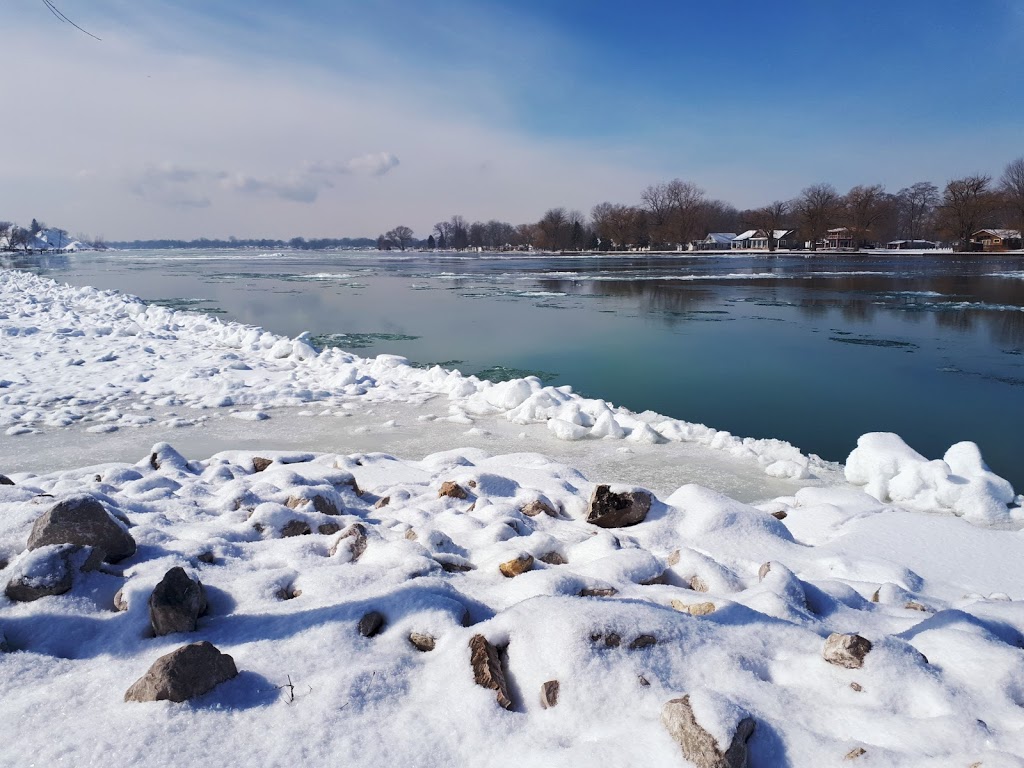 Willow Park | 1965 St Clair Pkwy, Courtright, ON N0N 1H0, Canada