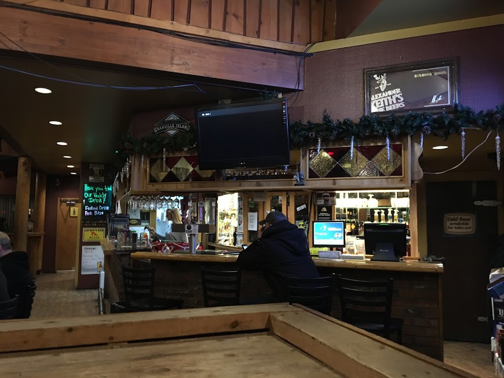 Lamplighter Pub | 2200 Balmer Dr, Elkford, BC V0B 1H0, Canada | Phone: (250) 865-4320