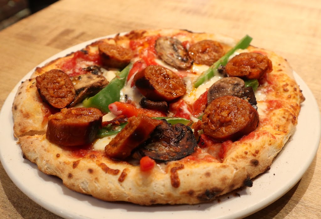 Famoso Neapolitan Pizzeria | 14123 23 Ave NW, Edmonton, AB T6R 0G4, Canada | Phone: (780) 436-8799