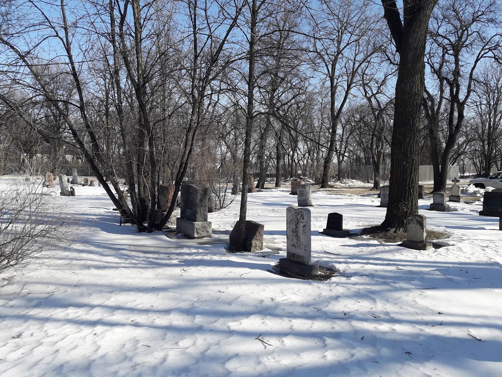 Brookside Cemetery | 3001 Notre Dame Ave, Winnipeg, MB R3H 1B8, Canada | Phone: (204) 986-4348