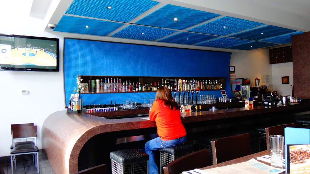 Delux Burger Bar | 9682 142 St NW, Edmonton, AB T5N 4B2, Canada | Phone: (780) 420-0101