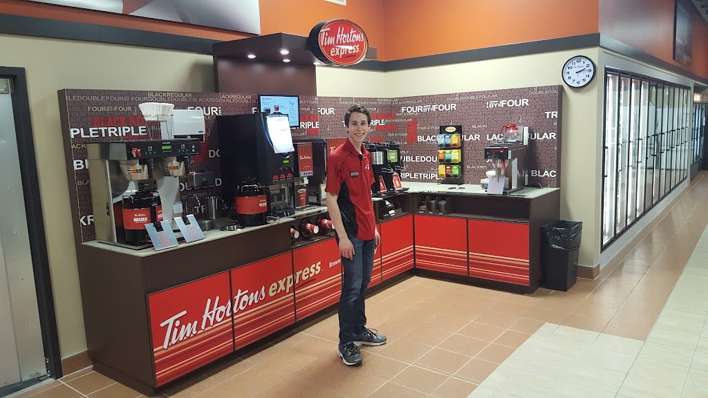 Canex Retail Store | 1625 Military Row Building 310, Unit 1, Lazo, BC V0R 2K0, Canada | Phone: (250) 339-5553