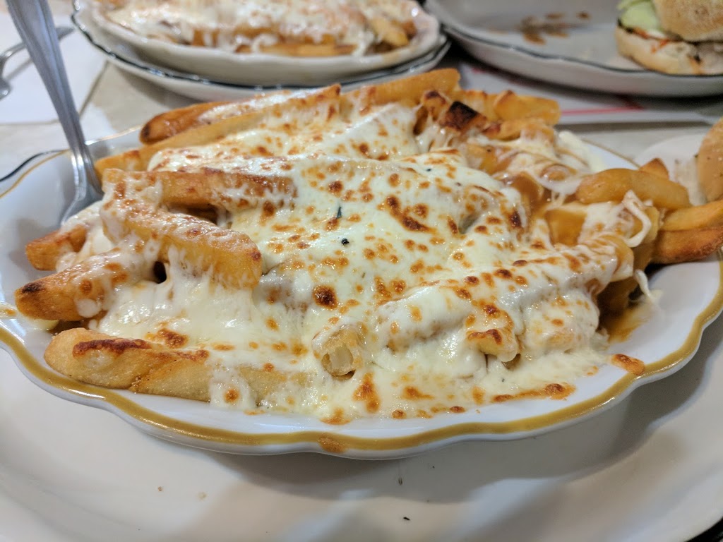 Fameux Gyros Elatos | 550 Rue Jarry O, Montréal, QC H3N 1G1, Canada | Phone: (514) 273-5358