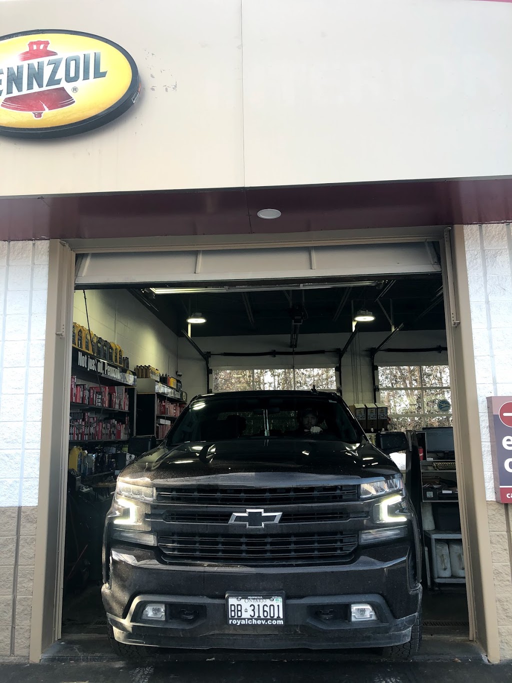 Jiffy Lube | 355 Rexdale Blvd, Etobicoke, ON M9W 1R9, Canada | Phone: (416) 740-8670