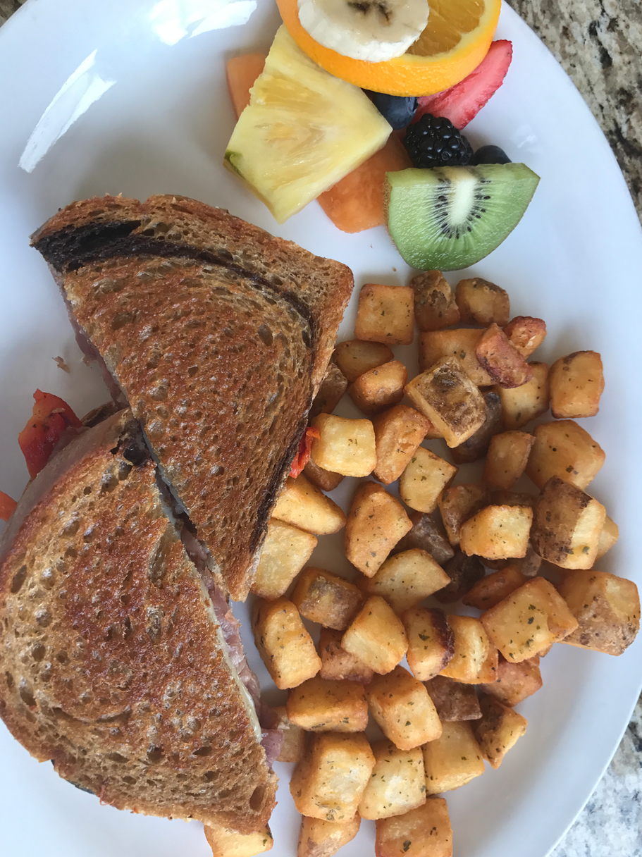 Cafe Limoncello | 226 Ottawa St N, Hamilton, ON L8H 3Z6, Canada | Phone: (905) 549-3556