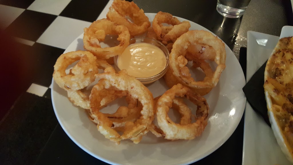 The Eddy Restaurant | 4744 ON-11, Kakabeka Falls, ON P0T 1W0, Canada | Phone: (807) 474-3339