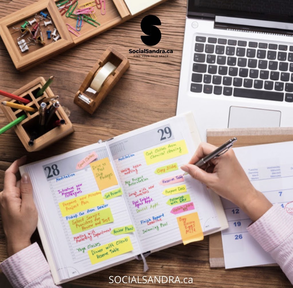 SOCIALSANDRA | 1811 Surgenor Rd, Black Creek, BC V9J 1G6, Canada | Phone: (250) 204-2292