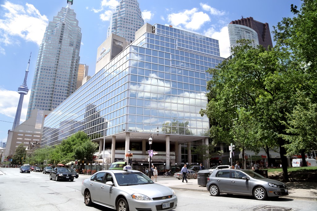 Yonge and Front Dental | 33 Yonge St, Toronto, ON M5E 1G4, Canada | Phone: (416) 364-2444