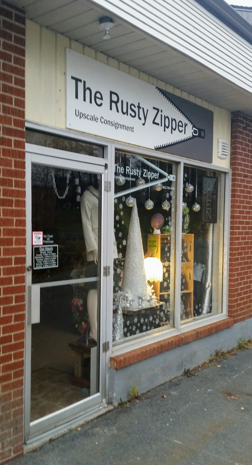 The Rusty Zipper | 575 Sackville Dr, Lower Sackville, NS B4C 2S4, Canada | Phone: (902) 789-4794