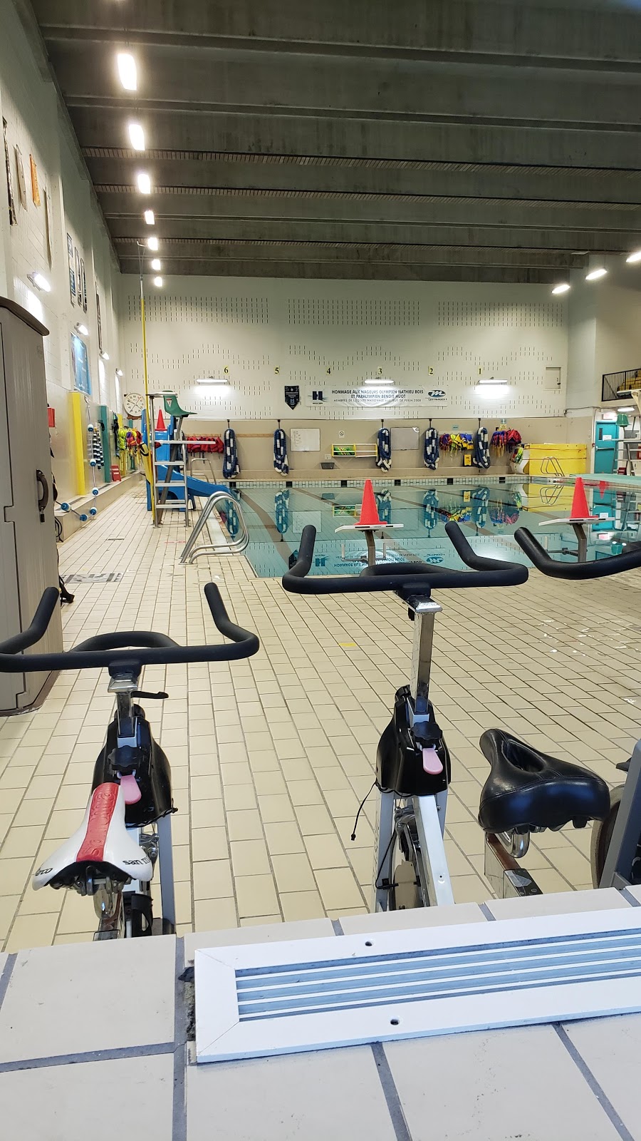 Rosanne-Laflamme Sports Centre | 7405 Terr. du Centre, Saint-Hubert, QC J3Y 7Z6, Canada | Phone: (450) 463-7100