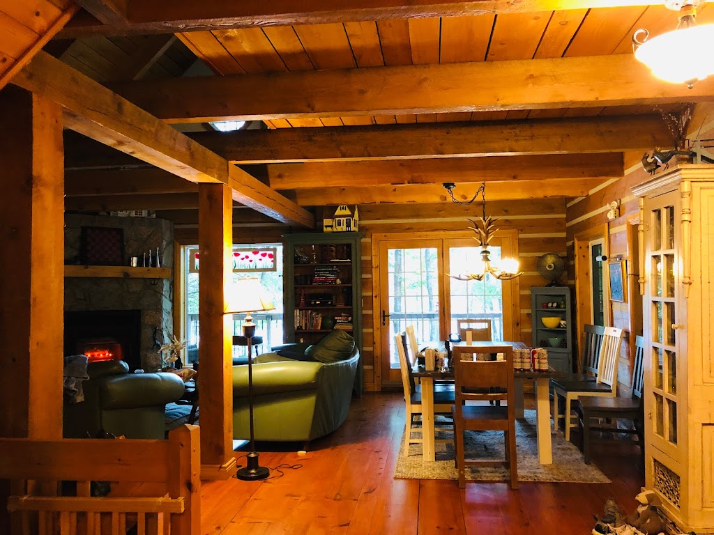 Big Woody Cabin | 1116 Hummingbird Rd, Eagle Lake, ON K0M 1M0, Canada | Phone: (705) 754-2043