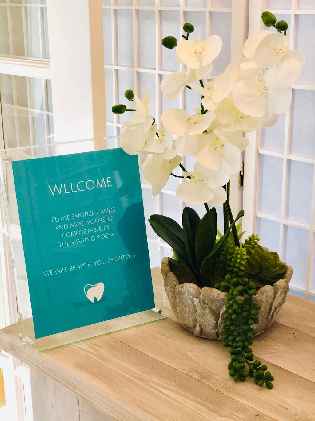GLEAM Dental Hygiene and Teeth Whitening Studio | 6140 Lakes Rd, Duncan, BC V9L 4J5, Canada | Phone: (250) 748-9526