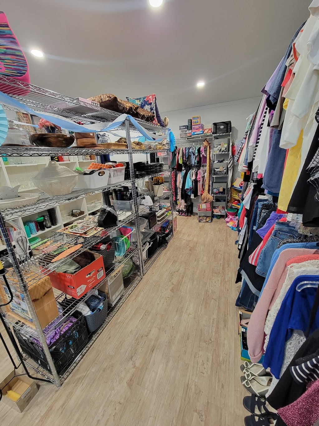 The Thrifty Laker | 464044 Range Road 20, AB T0C 2V0, Canada | Phone: (780) 364-0029