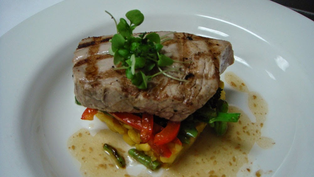 La Chaumiere Restaurant | 139 17 Ave SW, Calgary, AB T2S 0A1, Canada | Phone: (403) 228-5690