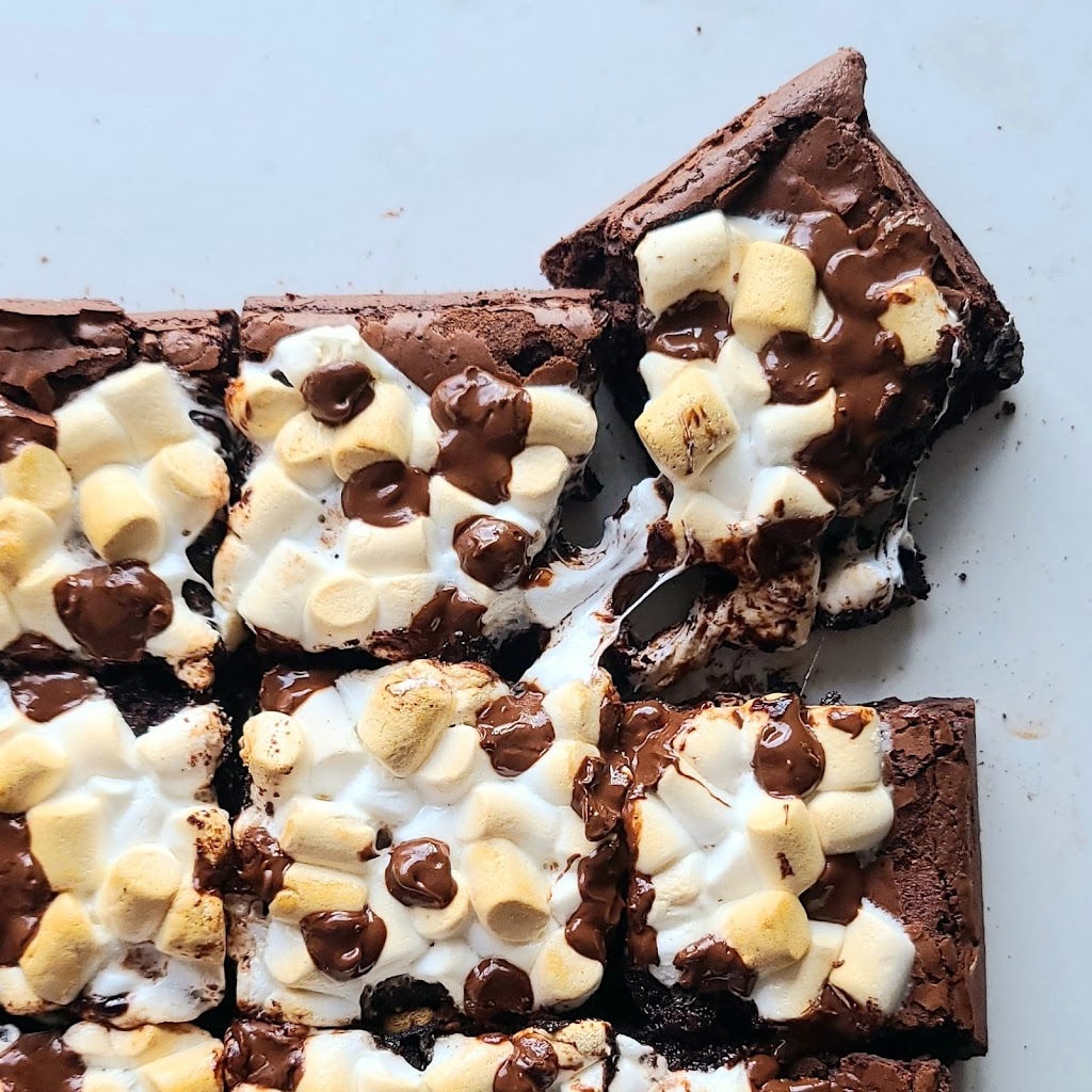 Chocobake | 1 Sidney Shoham Pl, Côte Saint-Luc, QC H4W 0B9, Canada | Phone: (514) 677-9260