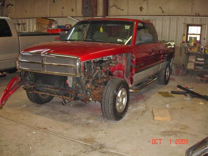 Carl Amato Collision | 6810 Laur Rd, Niagara Falls, NY 14304, USA | Phone: (716) 297-6650