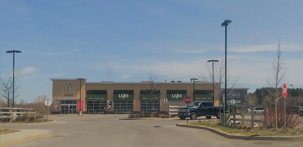 Kemptville Colonnade Retail Centre | Highway 43 & Highway 416, Kemptville, ON K0G 1J0, Canada | Phone: (613) 225-8118