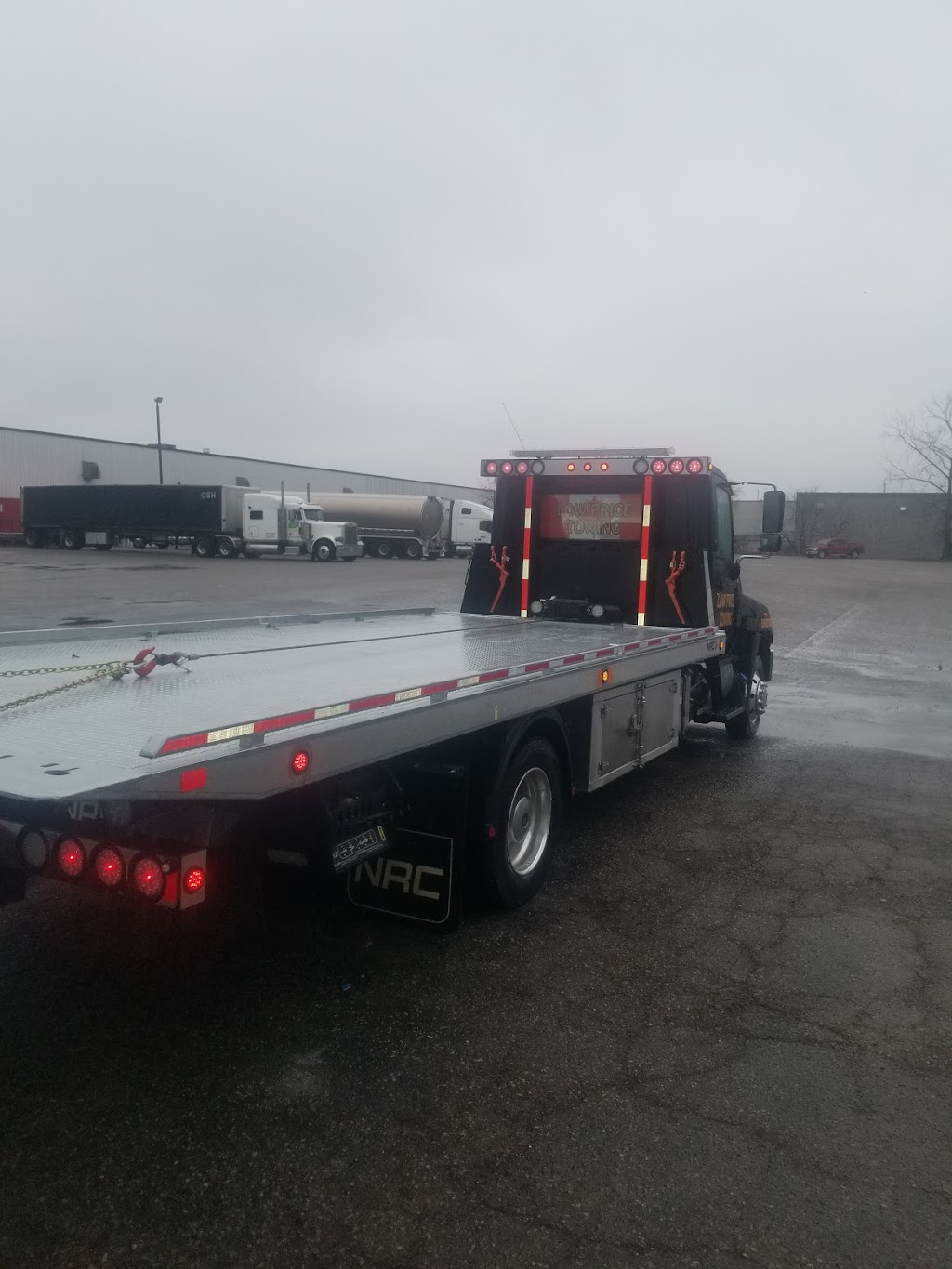 Low price towing holdings yard | point of interest | 5181 Wellington Rd S, London, ON N6E 3Y1, Canada | 5196972015 OR +1 519-697-2015