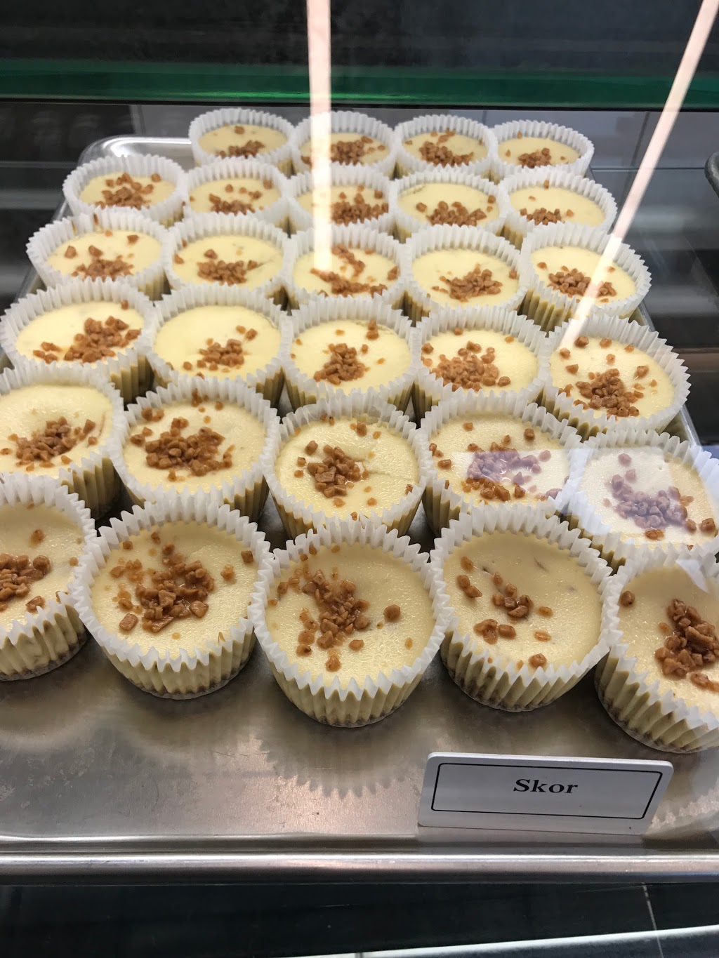 The Sweet Oven Inc | 90 Park Pl Blvd #2, Barrie, ON L4N 6P8, Canada | Phone: (705) 733-9494