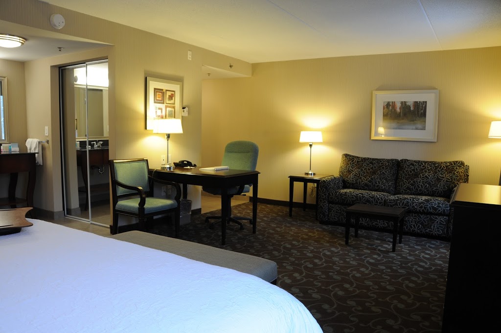 Hampton Inn & Suites by Hilton Barrie | 74 Bryne Dr, Barrie, ON L4N 9Y4, Canada | Phone: (705) 719-9666