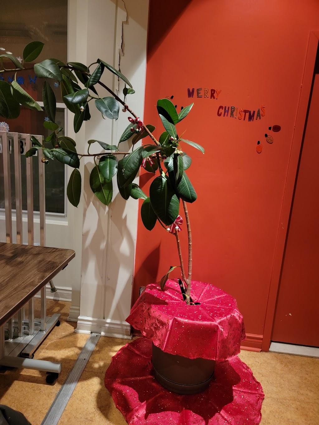 Chez Doris | 1430 Rue Chomedey, Montréal, QC H3H 2A7, Canada | Phone: (514) 937-2341