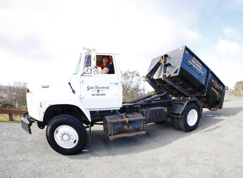 Gold Standard Hauling & Services Duncan | 3990 Hillbank Rd, Duncan, BC V9L 6M1, Canada | Phone: (250) 589-2833