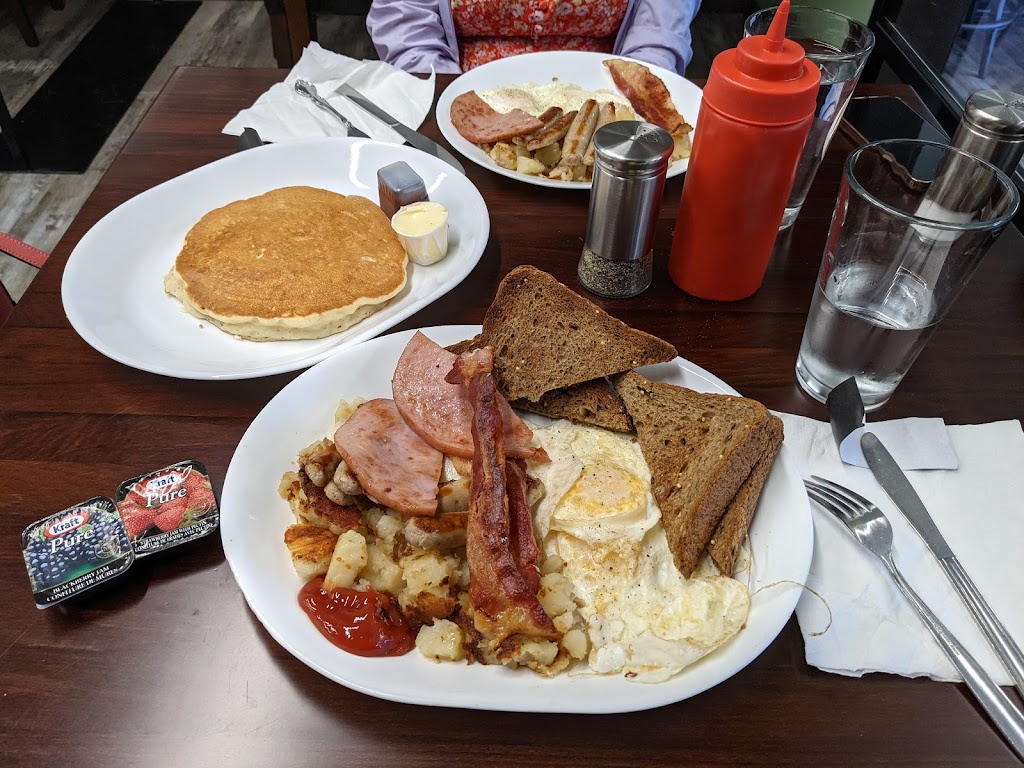 Topspot Diner | 1343 Alberni Hwy #3, Parksville, BC V9P 2B9, Canada | Phone: (250) 248-4009