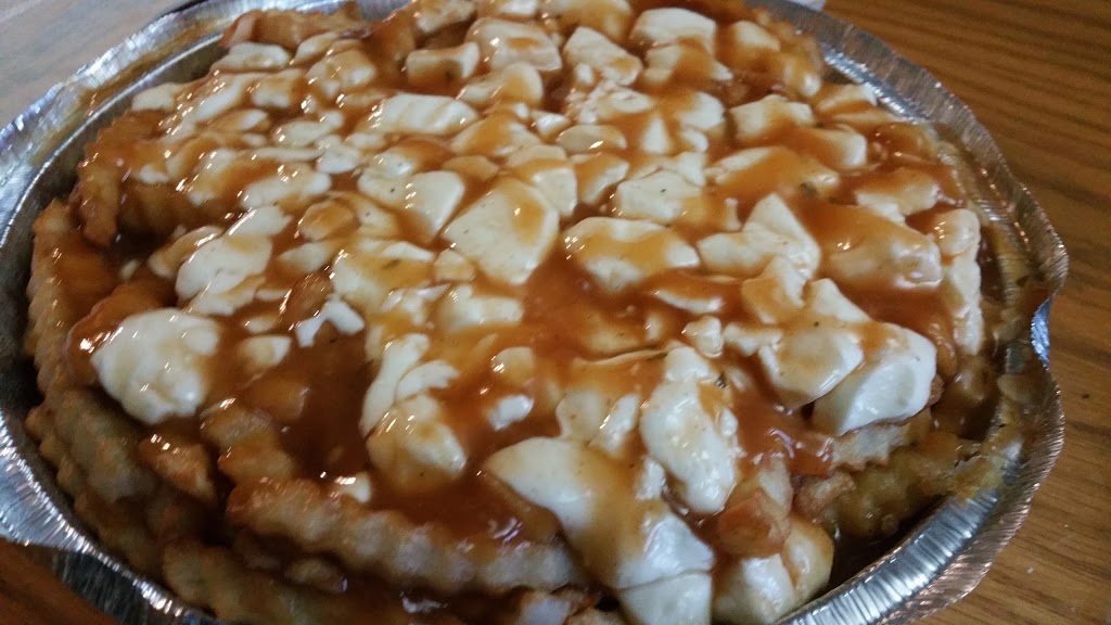 Rôtisserie De LAs | 34 Boulevard Marie-Victorin, Delson, QC J5B 1A9, Canada | Phone: (450) 638-1792