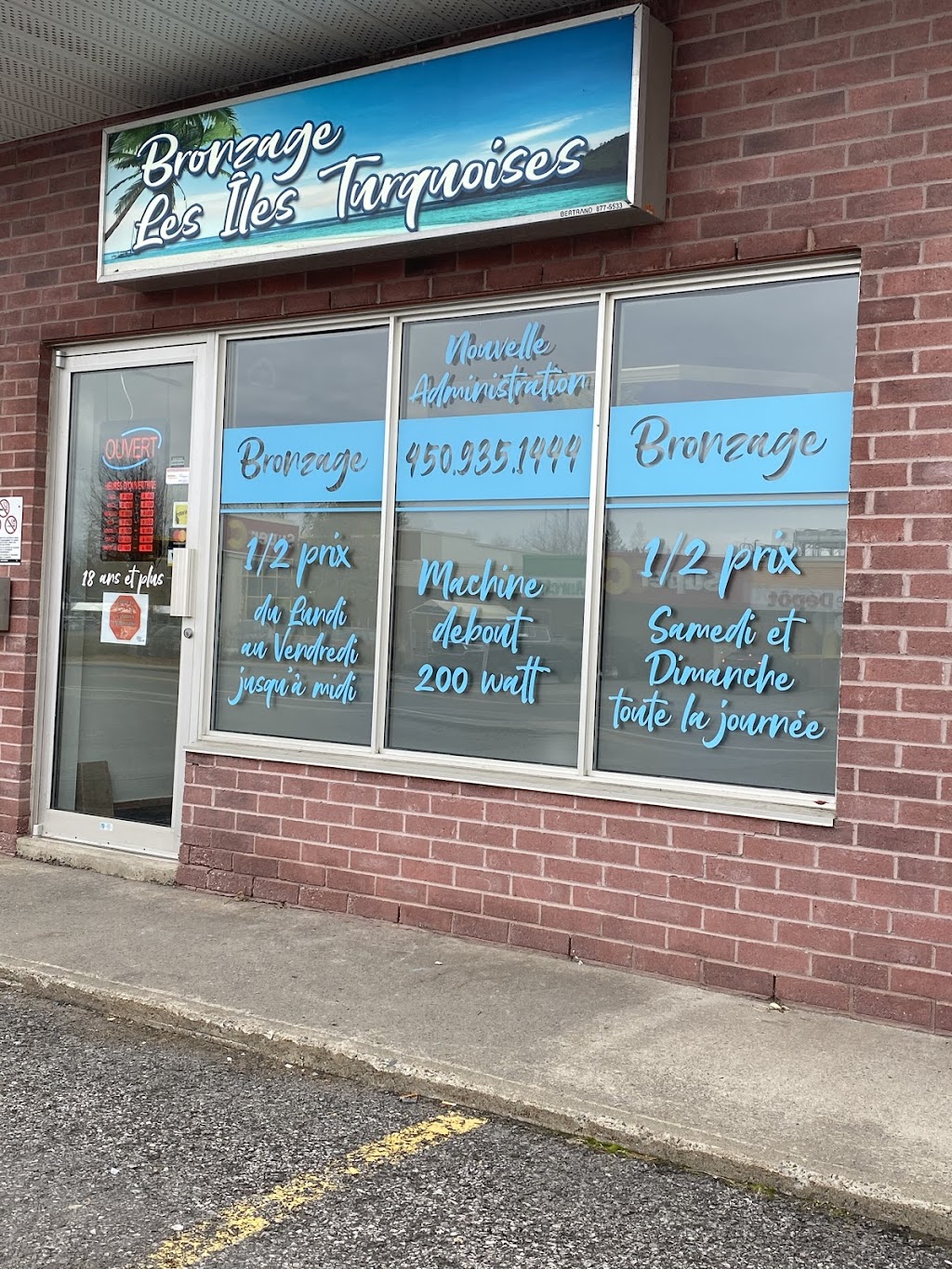 Bronzage les îles turquoises | 253 Rue Saint-Antoine-Nord, Lavaltrie, QC J5T 2G8, Canada | Phone: (450) 935-1444