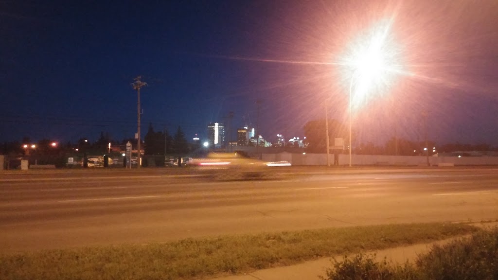 Ambassador Motor Inn | 802 16 Ave NE, Calgary, AB T2E 1K8, Canada | Phone: (403) 276-2271