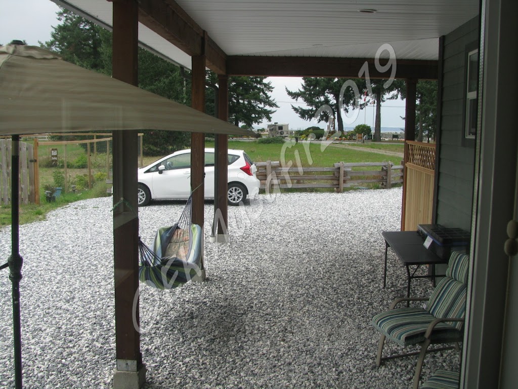 Salmon Point B&B | 2153 Salmon Point Rd, Campbell River, BC V9H 1E5, Canada | Phone: (250) 287-6448
