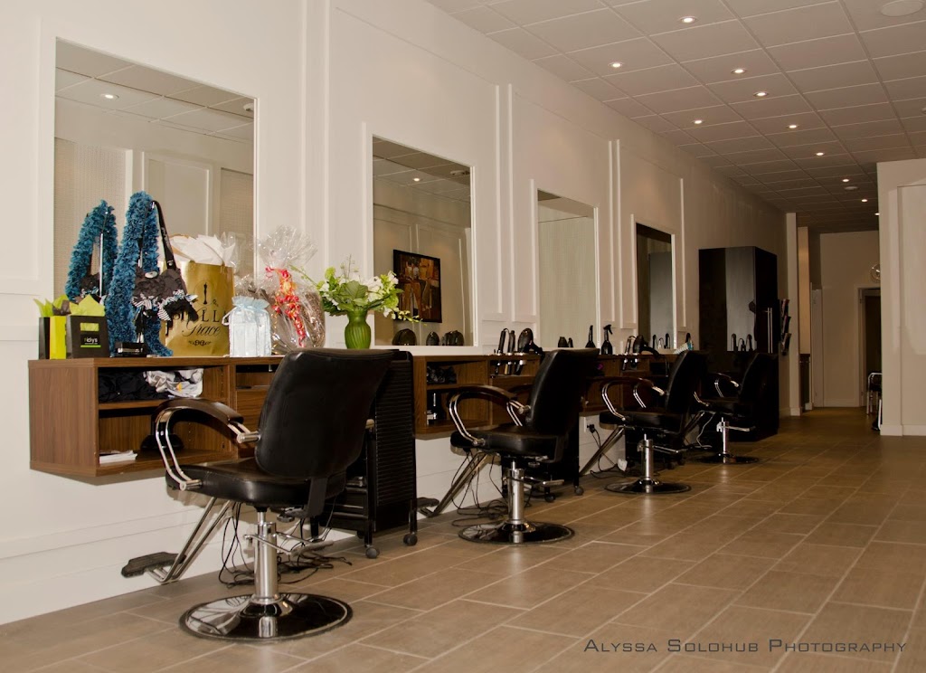 Nickys Hair Studio | hair care | 6255 Huggins St #6, Niagara Falls, ON L2J 2K8, Canada | 9053743777 OR +1 905-374-3777