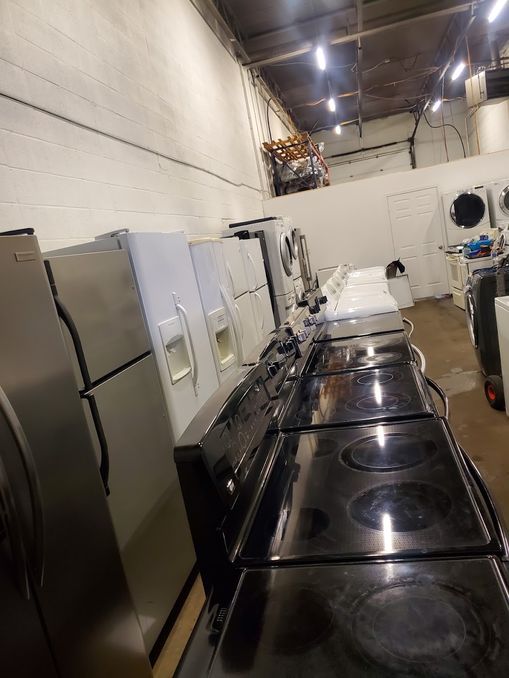 Calgary Used Appliances | 4451 64 Ave SE Bay 1, Calgary, AB T2C 2C8, Canada | Phone: (587) 985-0370