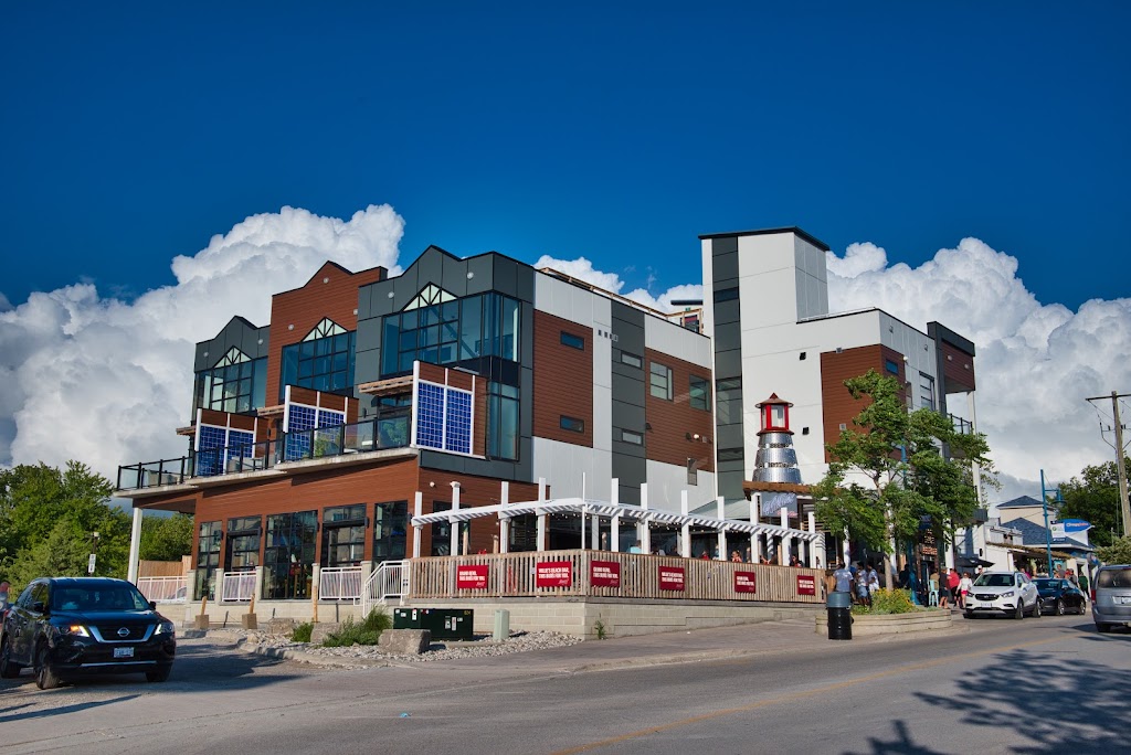 Willie’s Beach Bar | 85 Main St W, Grand Bend, ON N0M 1T0, Canada | Phone: (519) 238-6460