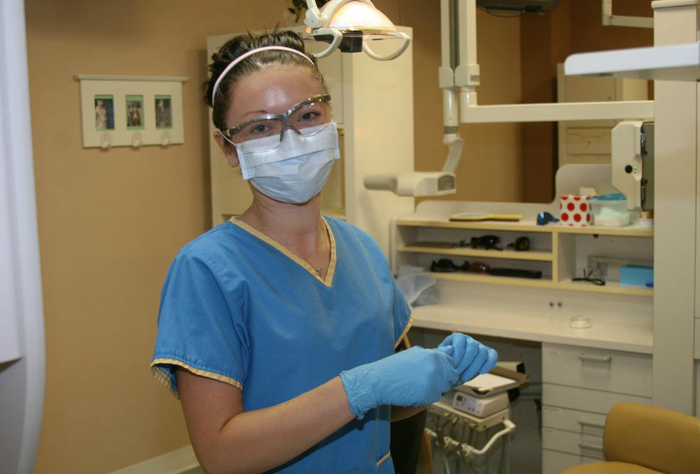 Lake Chaparral Dental Care | 10 Chaparral Dr SE #202, Calgary, AB T2X 3R7, Canada | Phone: (403) 278-5272