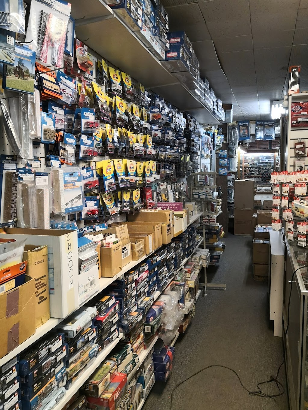 Van Horne Hobby | 111 Boul Saint-Martin Est, Laval, QC H7M 1Z1, Canada | Phone: (450) 669-4175