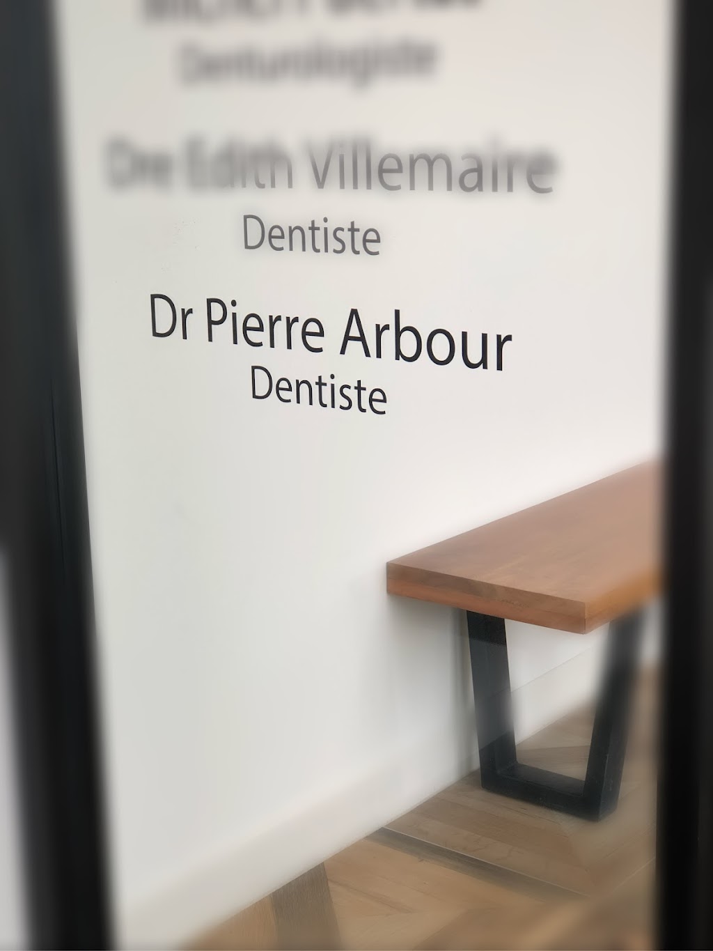 Pierre Arbour Dentiste | 4915 Rue de Salaberry Suite 100, Montréal, QC H4J 1H8, Canada | Phone: (514) 336-6339