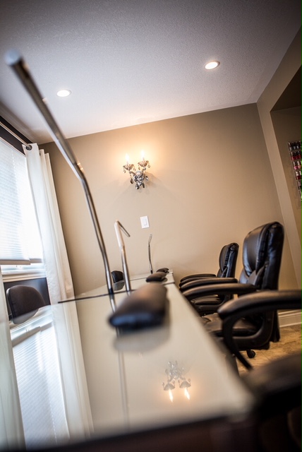Juvenelle Day Spa | 1448 Adelaide St N, London, ON N5X 1J9, Canada | Phone: (226) 663-0533