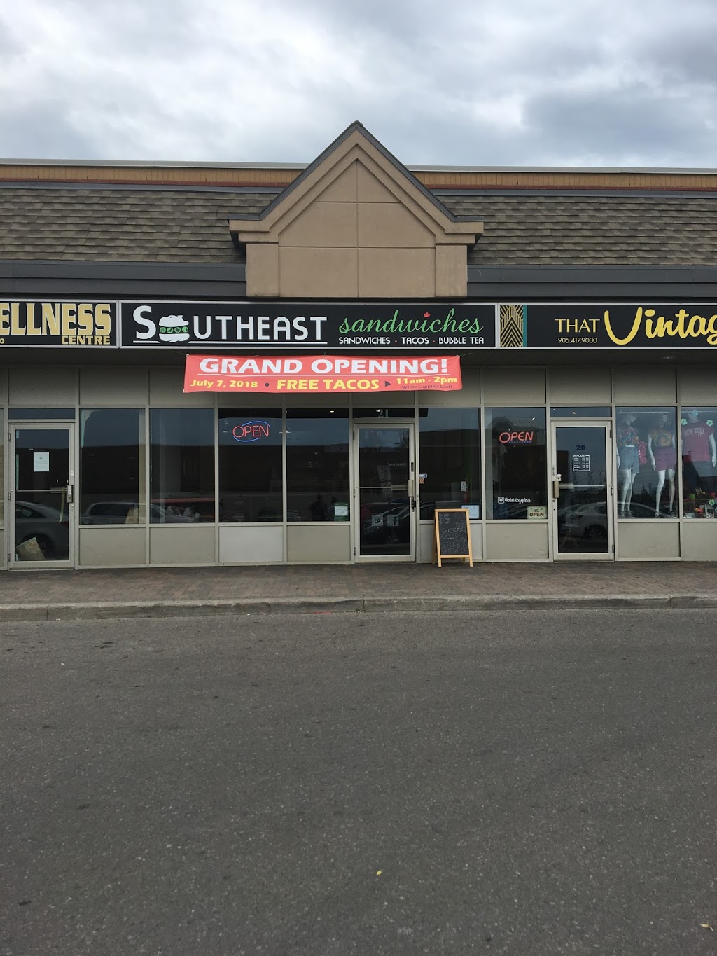 Southeast Sandwiches | 21-9200 Weston Rd, Woodbridge, ON L4H 2P8, Canada | Phone: (905) 553-0615