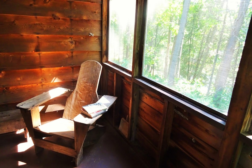 Knoepfli Inn | 5484 Hwy 124, Magnetawan, ON P0A 1P0, Canada | Phone: (705) 387-3396