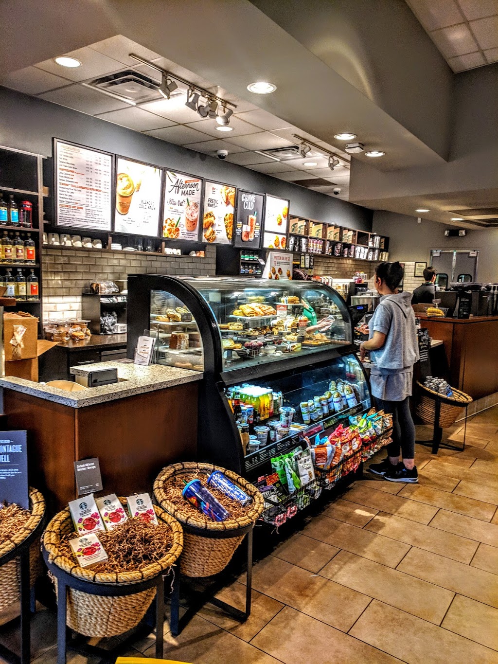 Starbucks | 2880 Major Mackenzie Dr E #3, Markham, ON L6C 0G6, Canada | Phone: (905) 887-5902