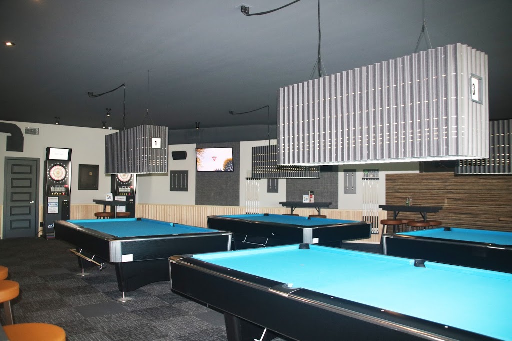 Doolys Bromont | 1381 Rue Shefford, Bromont, QC J2L 3J4, Canada | Phone: (450) 534-4438